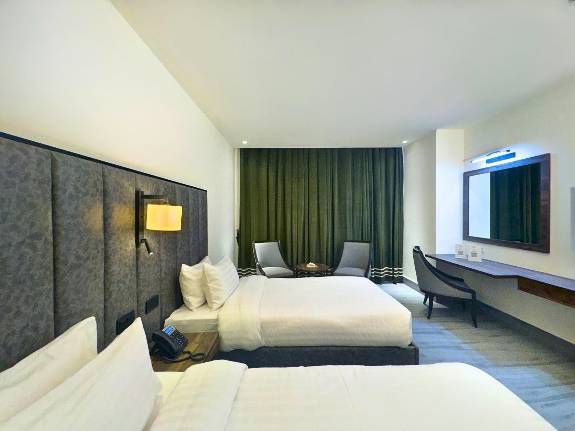 Hotel One Vogue Mall 35 Rawalpindi Exterior foto